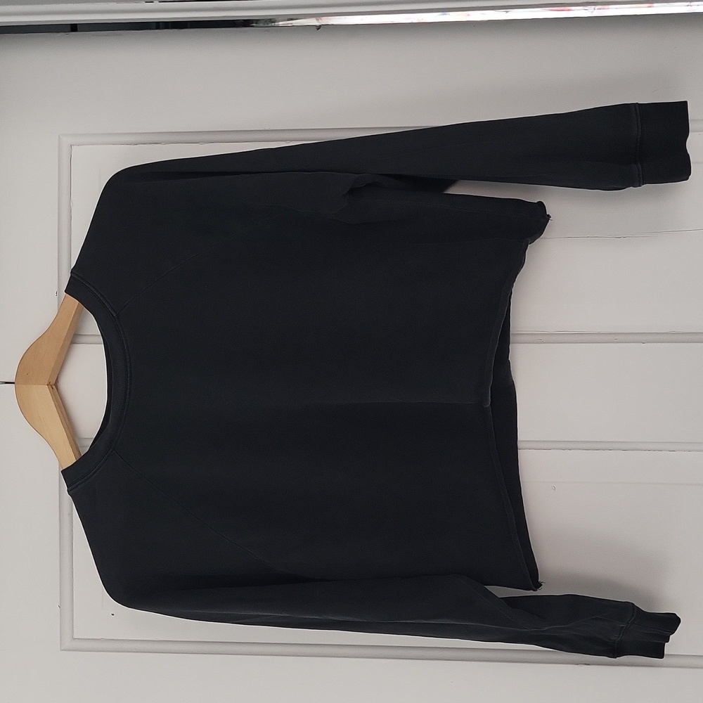 Women's NWOT Hyfve Double Zero cropped sweatshirt size medium